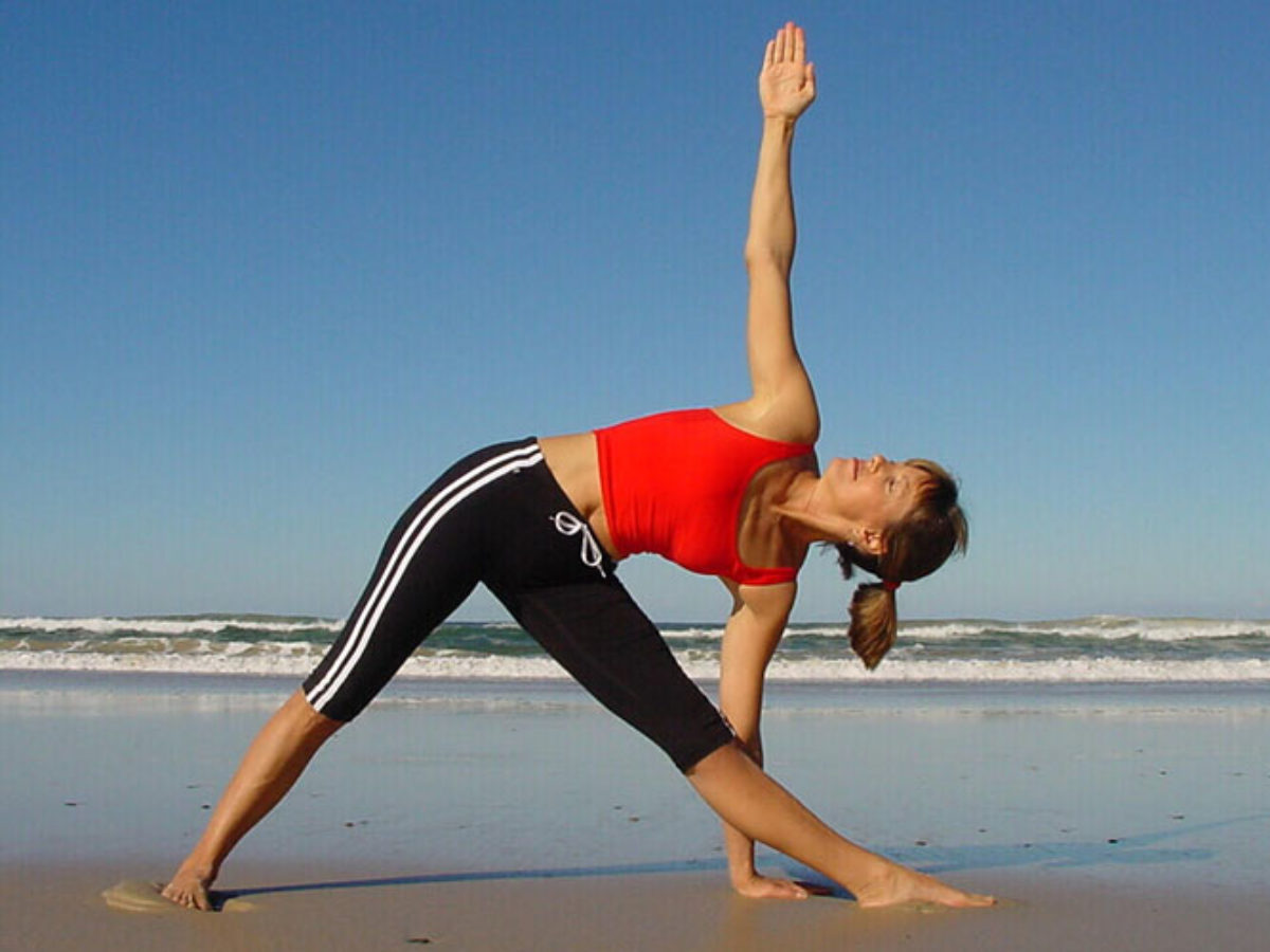 Utthita Trikonasana - The Extended Triangle Yoga Pose & It´s Benefits