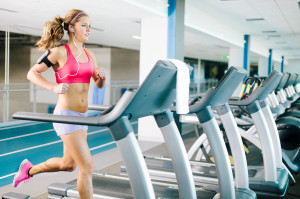 girl running on the treadmill