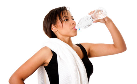 woman-drinking-water