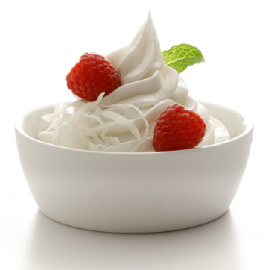 yoghurt-strawberries